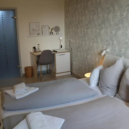 Schwanenhof Und Restaurant 3*