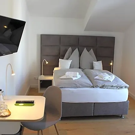 Schwanenhof Und Restaurant Отель 3*