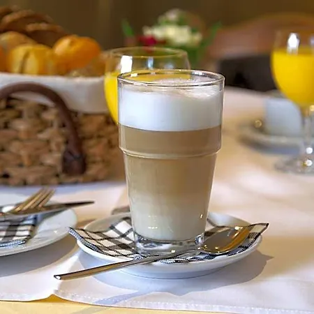 Отель Schwanenhof Und Restaurant
