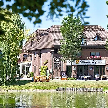 Отель Schwanenhof Und Restaurant 3*