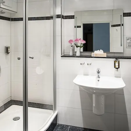 Schwanenhof Und Restaurant 3*