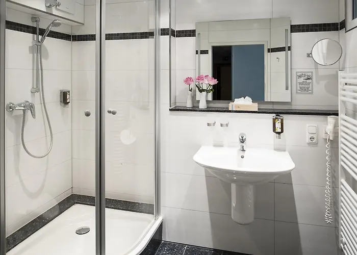 Schwanenhof Und Restaurant 3*